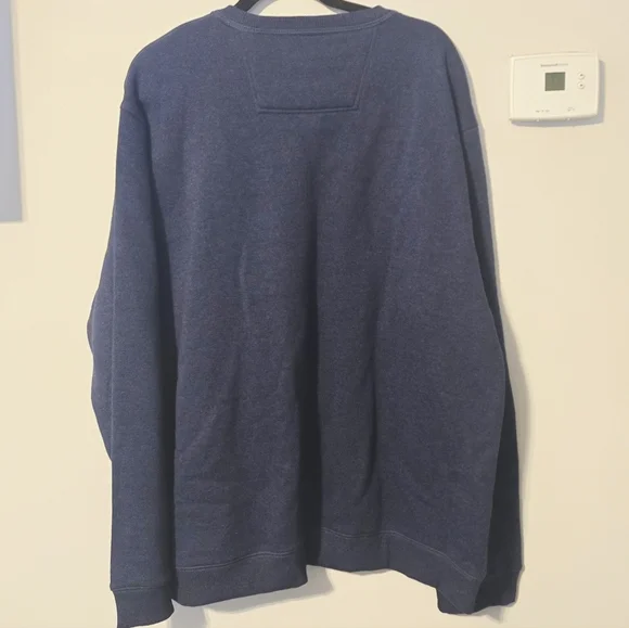 NWT IZOD Men's Crewneck Sweater in Navy with Red and White Stripes. Size XXL - Picture 4 of 4